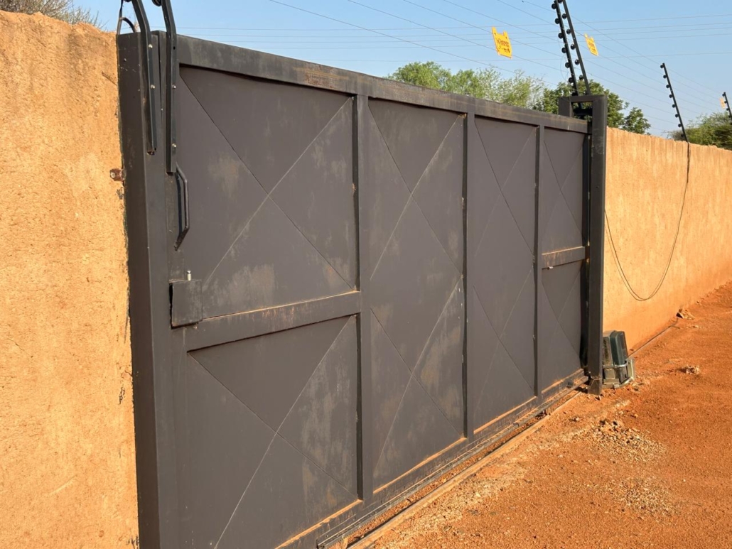 L J RES TRADING ENTERPRISE image 5