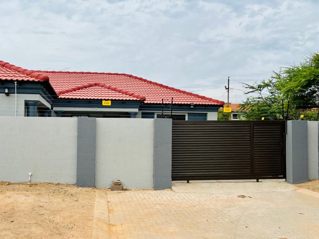 Deepmoon commune image 1