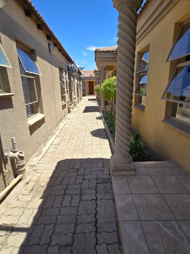 Sedibeng Villa Accredited Student Accomodation image 4